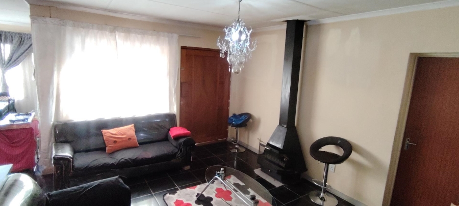 3 Bedroom Property for Sale in Grasslands Free State